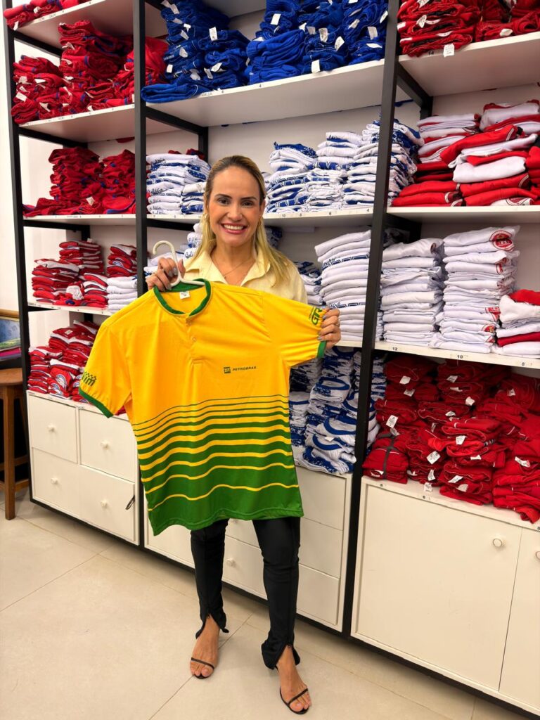 Presidente do SINCON, Elâynne Guimarães.